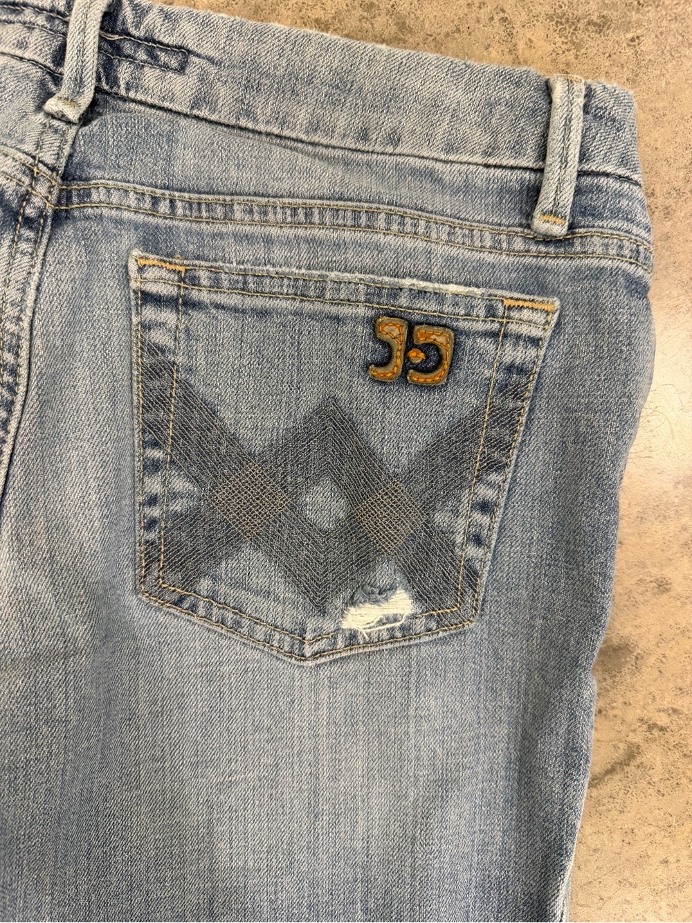 Y2K Joes Jeans Light Blue Flare Low Rise Jeans with Diamond-Pattern Back Pocket - Picture 2 of 7